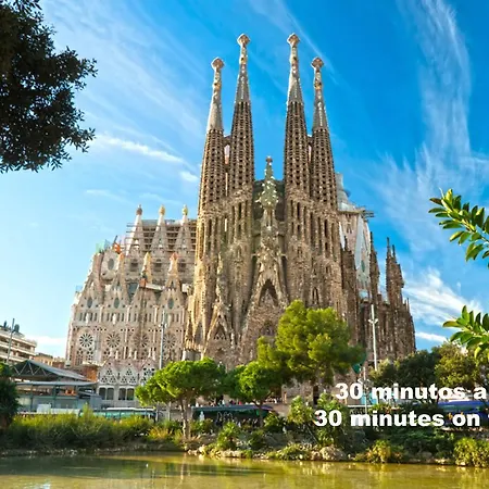 ático, Terraza Y Bbq, Metro Bcn, Park Güell Aparthotel 3*