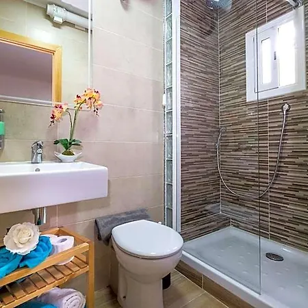 Apartment Attic Park Gueell, Metro, Terraza & Barbacoa *