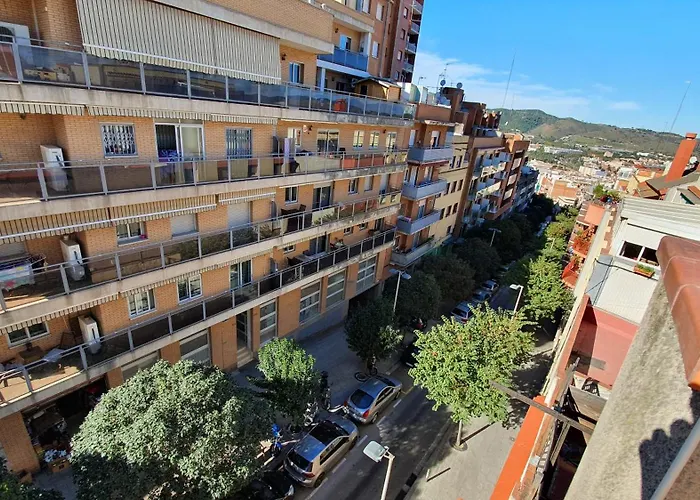 公寓 Attic, Walk To Park Gueell, Sagrada Familia, Metro Nearby 巴塞罗那