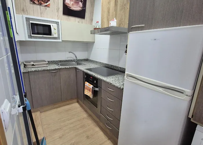 公寓 Attic, Walk To Park Gueell, Sagrada Familia, Metro Nearby