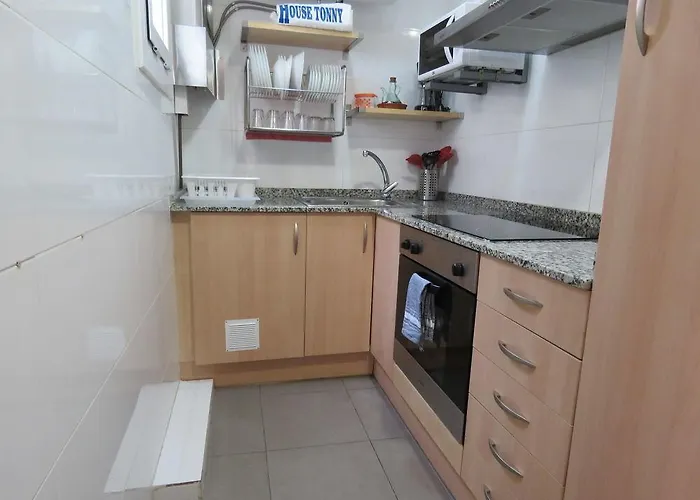 Attic, Walk To Park Gueell, Sagrada Familia, Metro Nearby 公寓 巴塞罗那